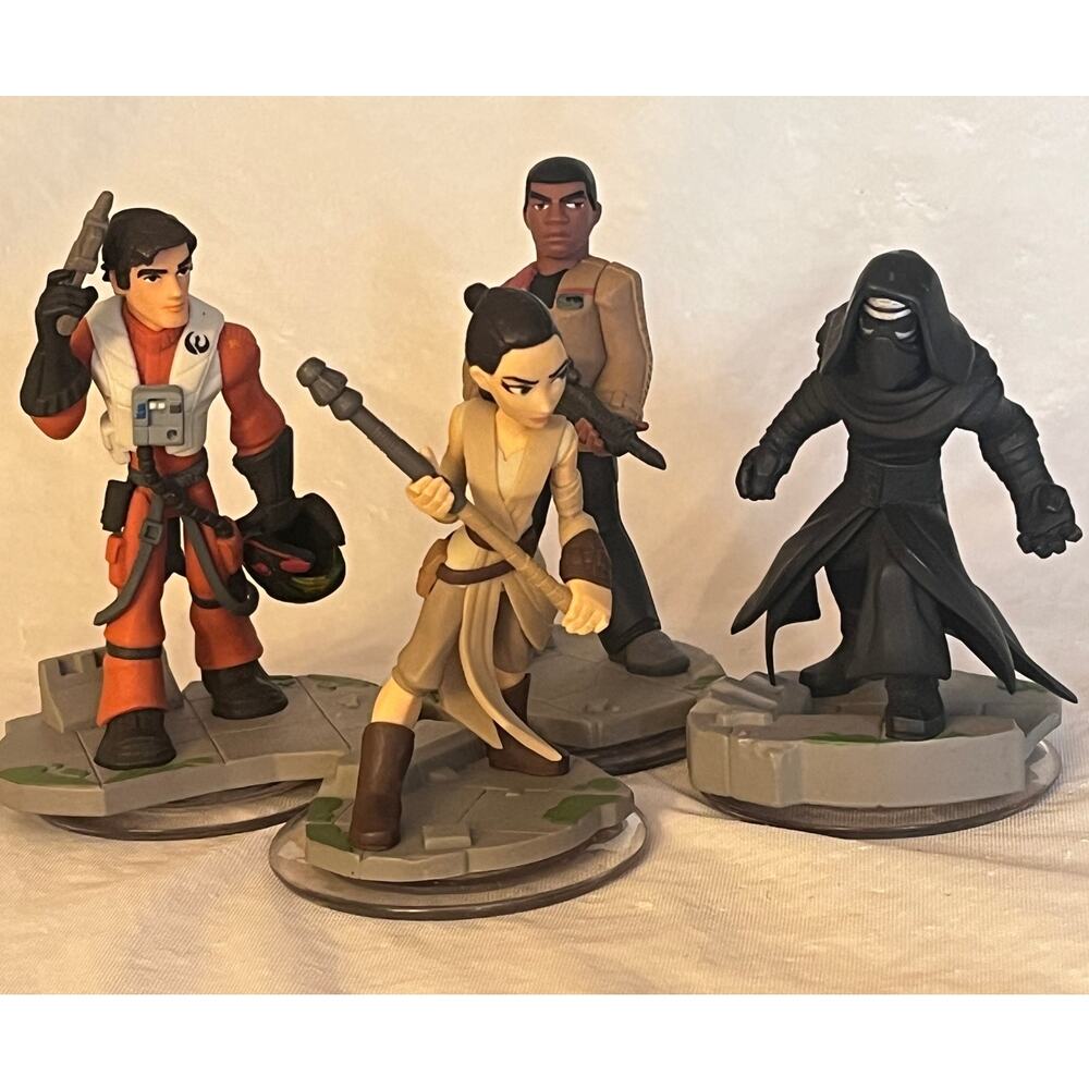 Disney Infinity 3.0 lot of  4 Star Wars The Force Awakens - Kylo Ren Rey Dameron